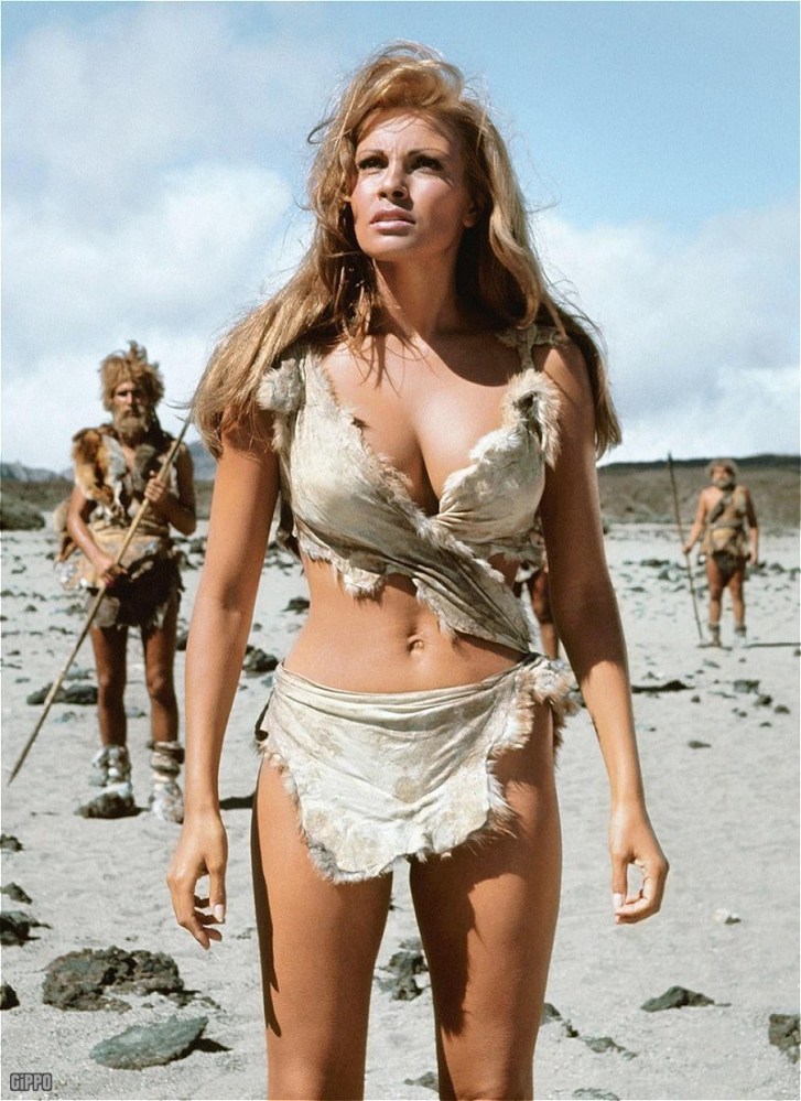 raquel_welch_one_million_years_bc_1966_sexy_cavegirl_outfit.jpg