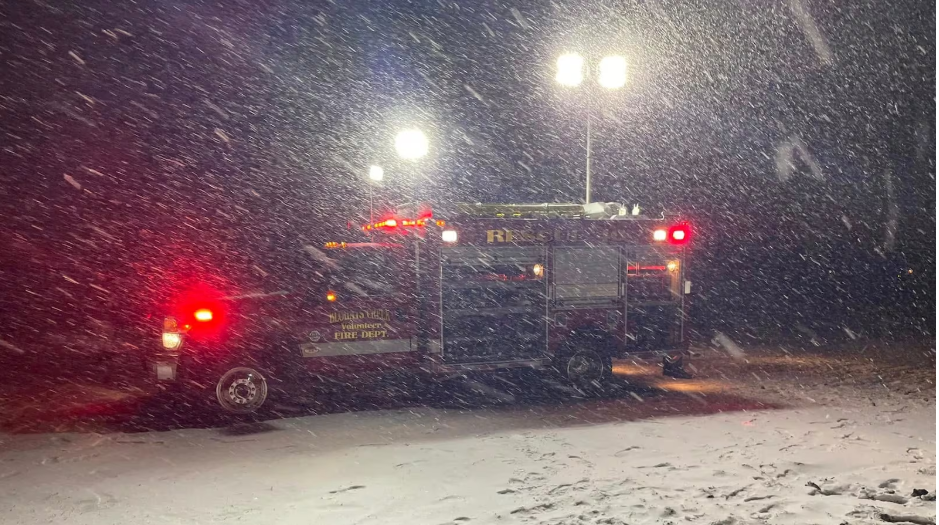 Beaufort County First Responders Brave Winter Storm to Control Mobile Home Fire