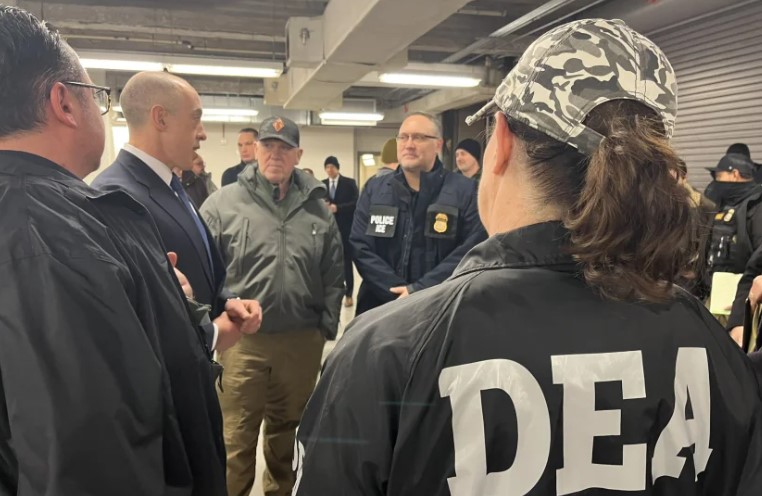 Dr. Phil Joins Trump Officials and Federal Agents in Chicago Immigration Raids