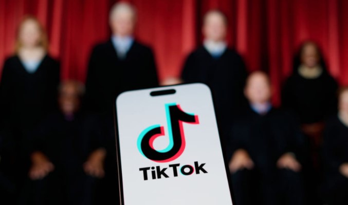 TikTok Faces Shutdown Without Clear White House Response After Supreme Court Ruling