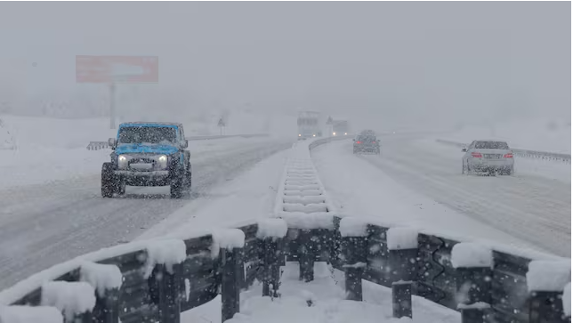 Winter Storm Alert: Get the Latest Forecast as Snow and Ice Move Eastward!