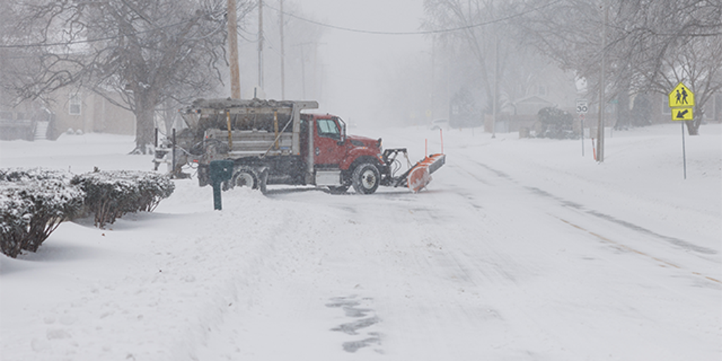 Blizzard Alert: Heavy Snow Targets Chicago, Detroit in Midwest Winter Blast